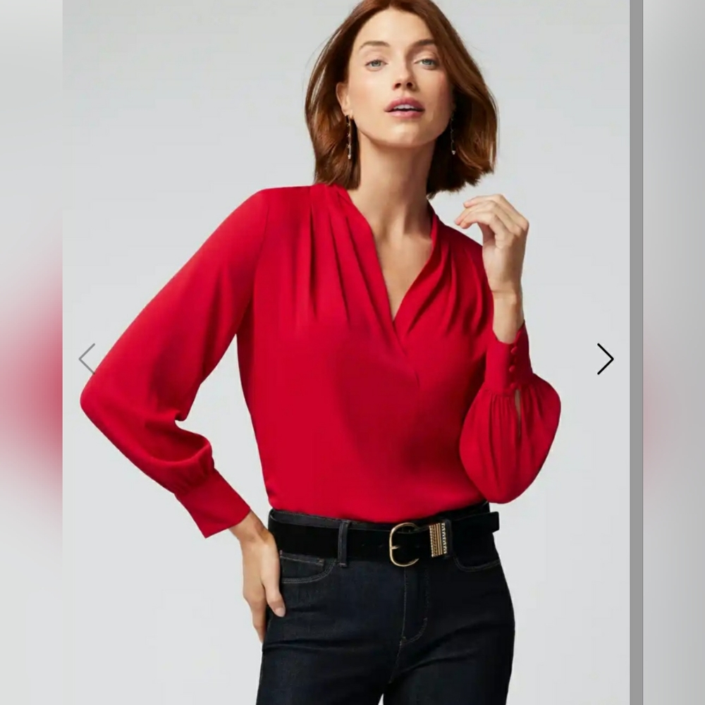 Pleat shouder v neck blouse White House Black Market